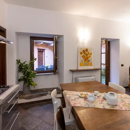 公寓 La Casa Dei Pini San Maurizio D'opaglio